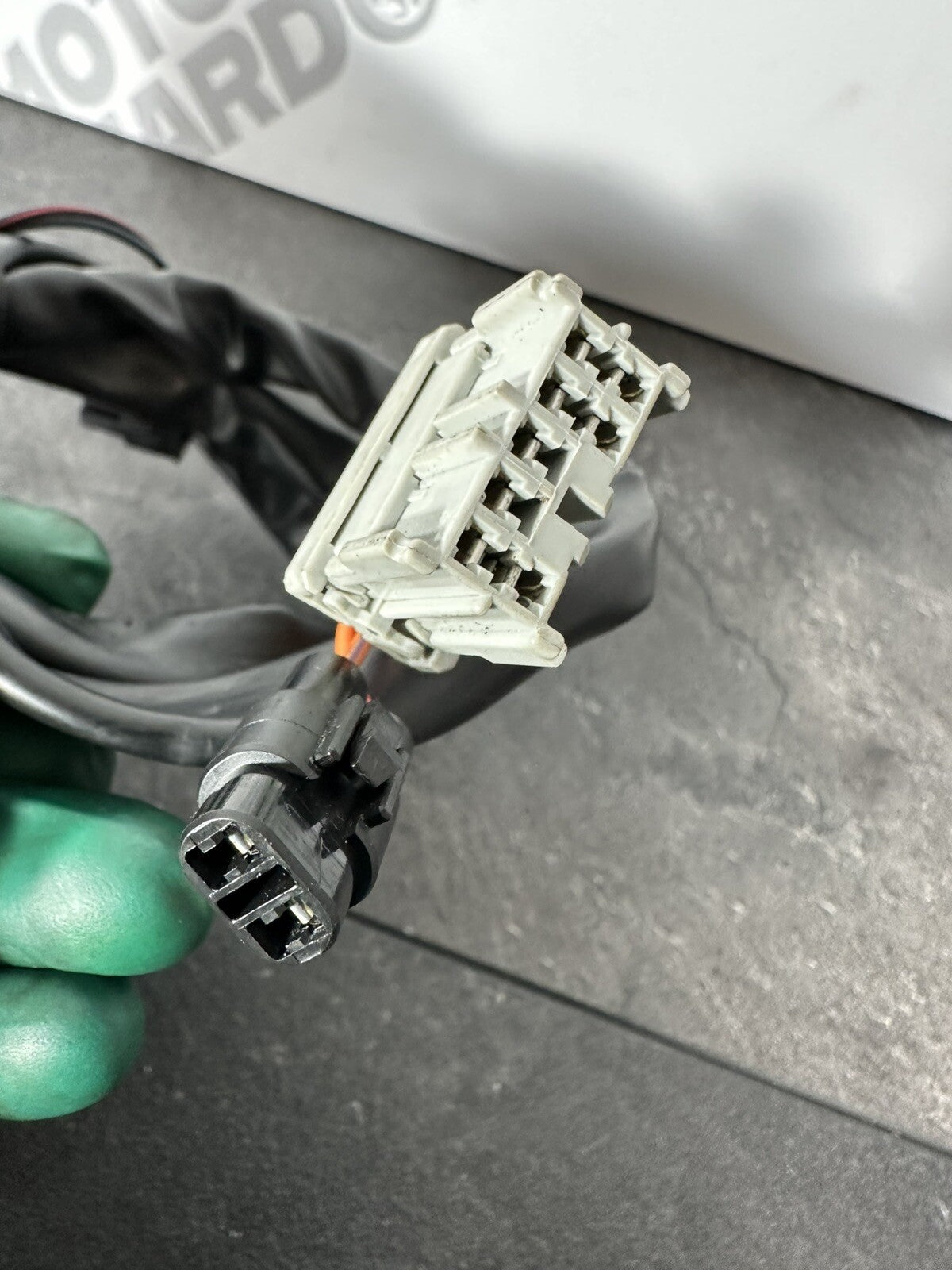 Suzuki GSXR 1300 2016 HAYABUSA Right Switchgear Kill Switch 18408 Miles OEM