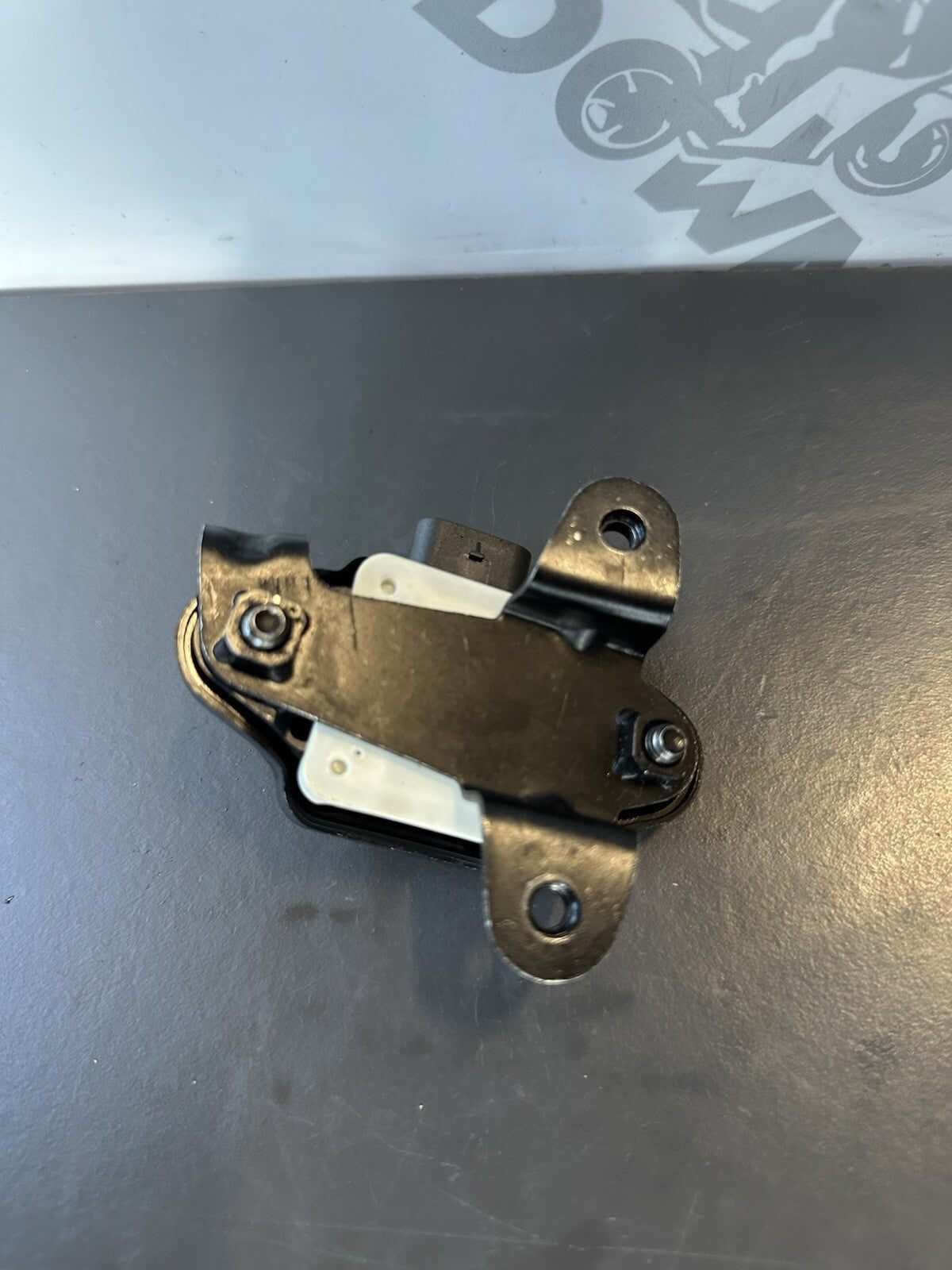 KTM 125 Duke 2024 tilt sensor 2024 - 2025 KTM 125 DUKE Bosch Sensor 0265011097