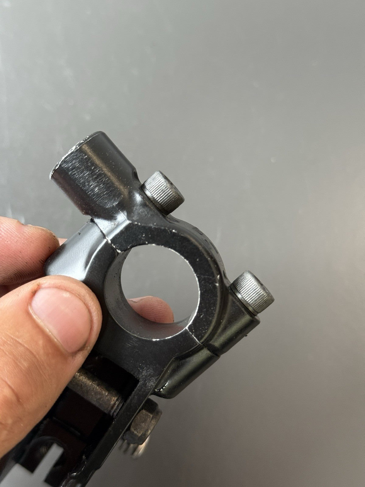 TRIUMPH TRIDENT 660 CLUTCH PERCH CLUTCH BRACKET YEAR 2021-2024 OEM