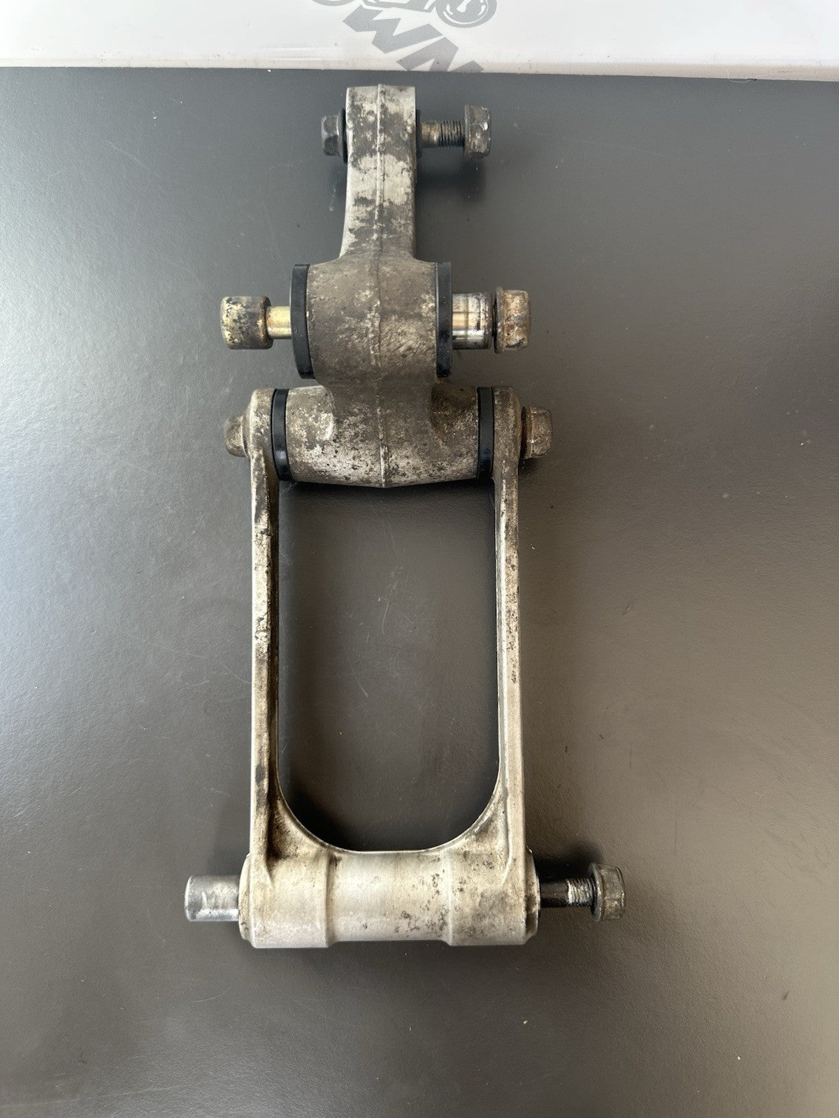 Honda CBR 1000 RR 2004 2005 Rear shock bottom linkage rod 52465-MEL-000 OEM
