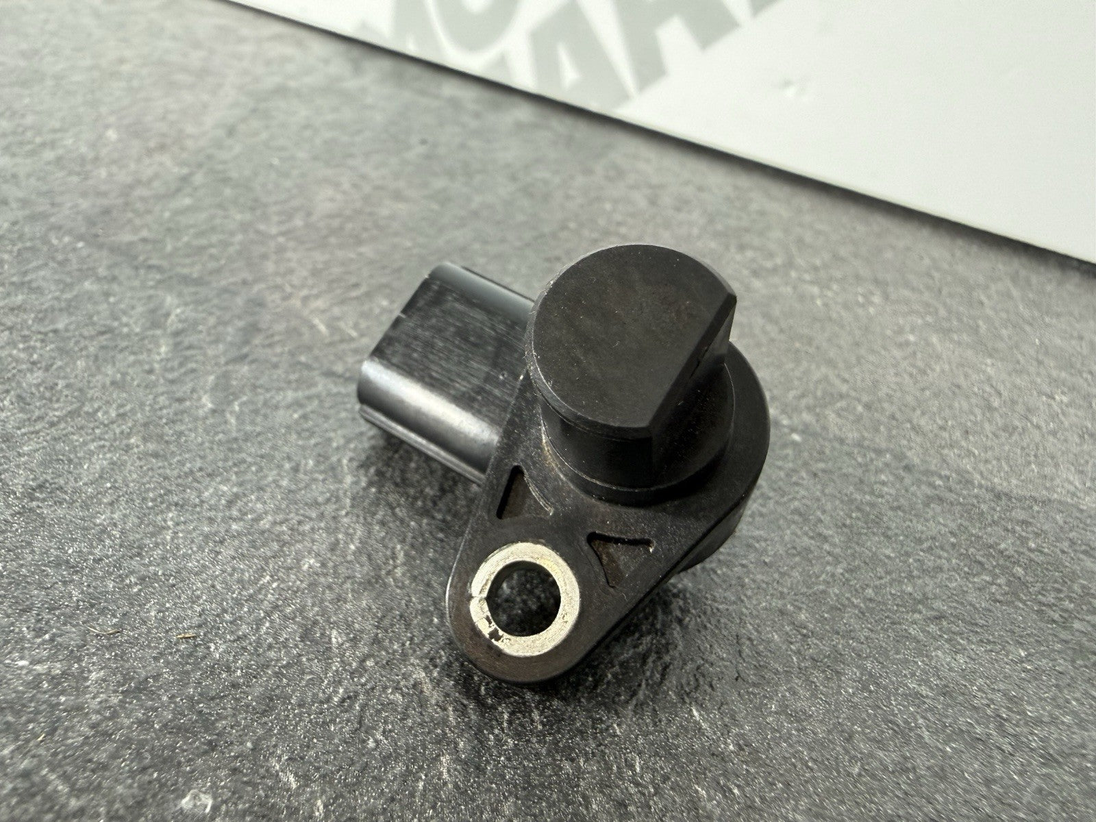 3f7e7bcd-f799-4fd8-95bd-0052bcdeecab