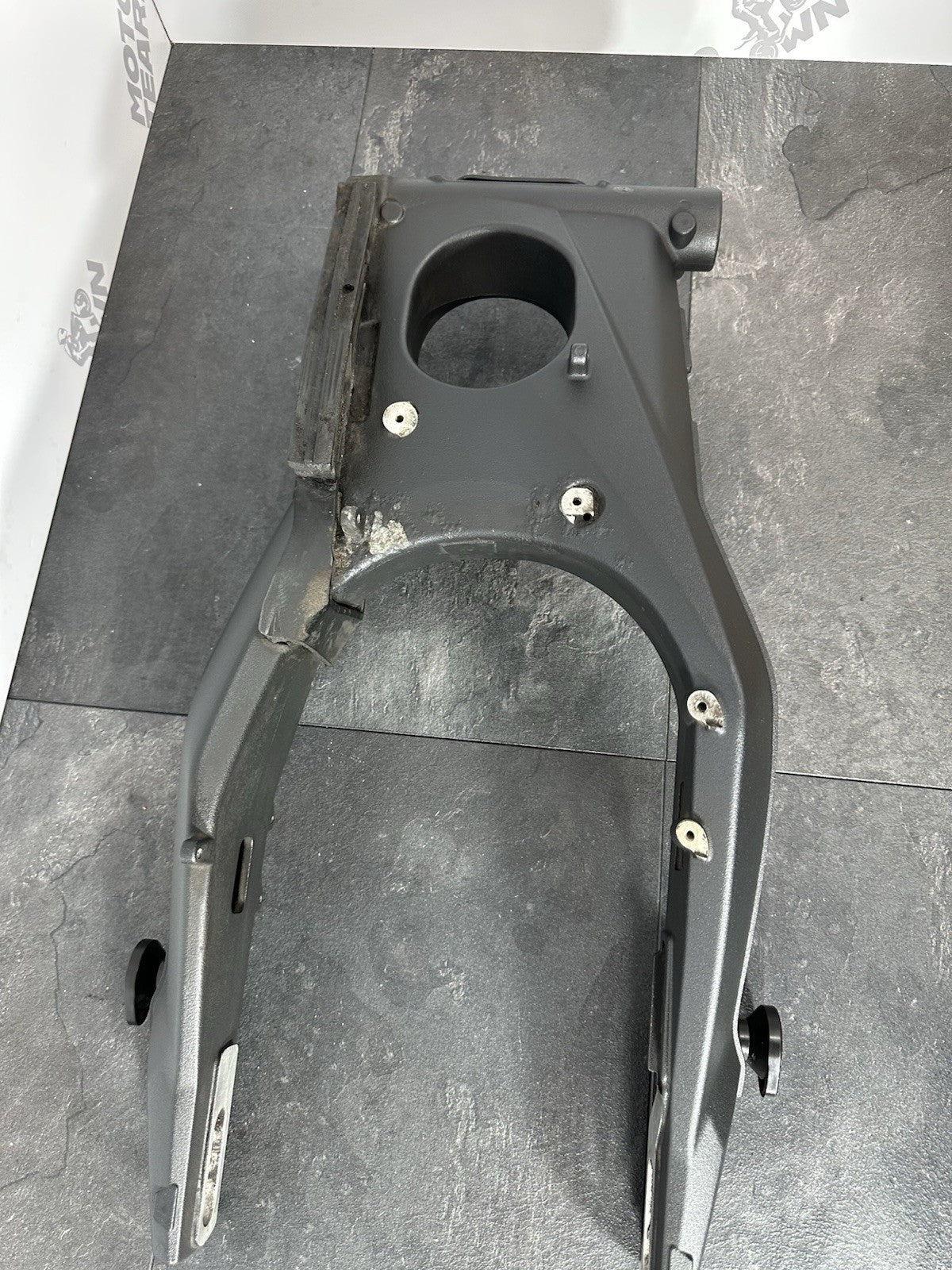 Triumph Street Triple 675 R 2015 Swingarm Swinging Arm 2013-2016 16470 Miles OEM