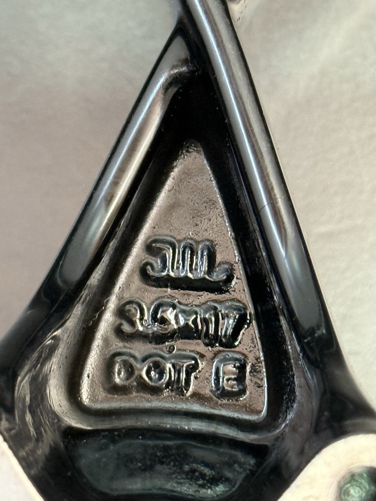 616a8cdd-c272-469b-9ee3-b997408d4e6b