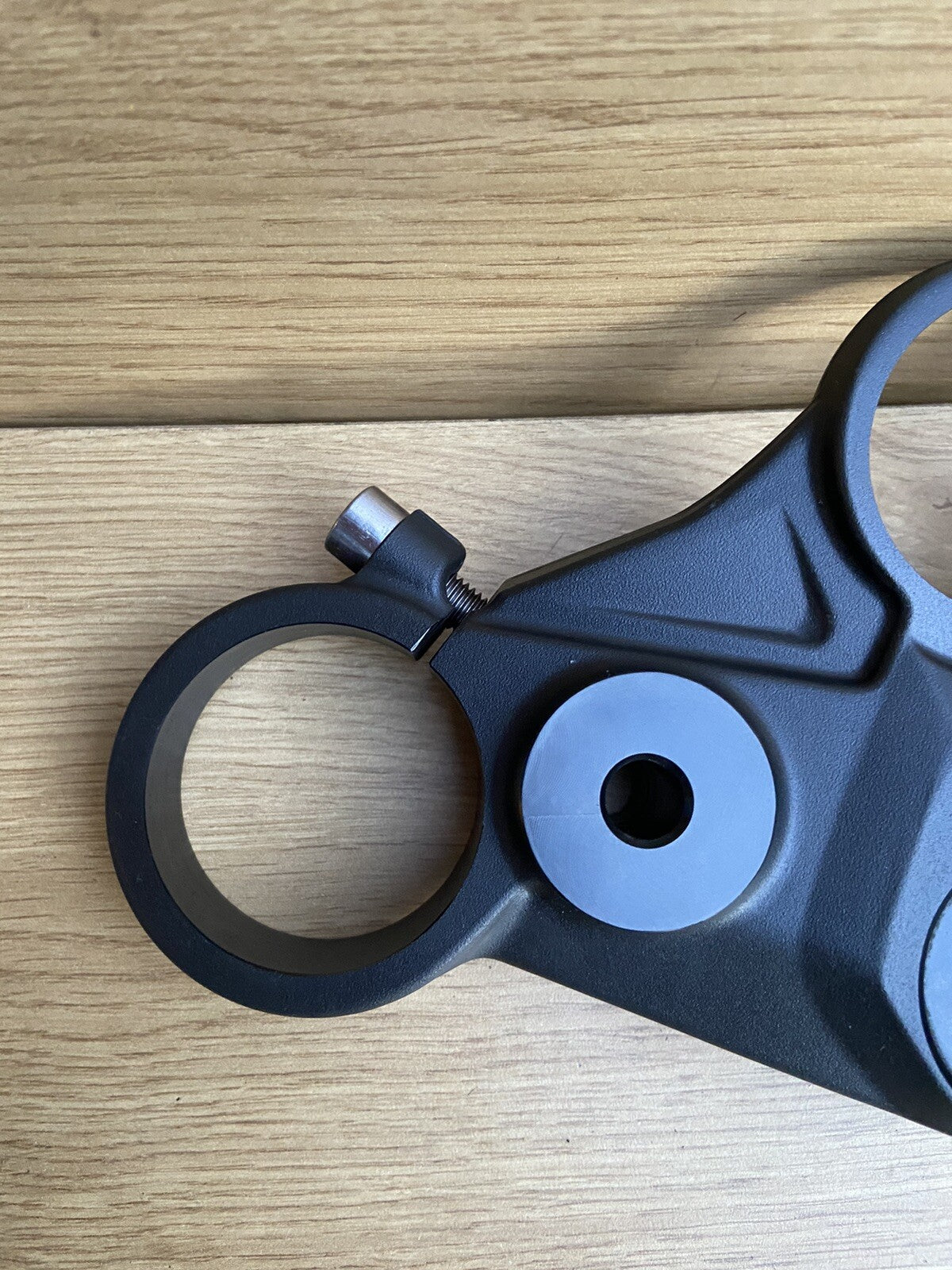 TRIUMPH STREET TRIPLE R RS 765 TOP YOKE Top CLAMP OEM 2017-2019 2041726 Upper