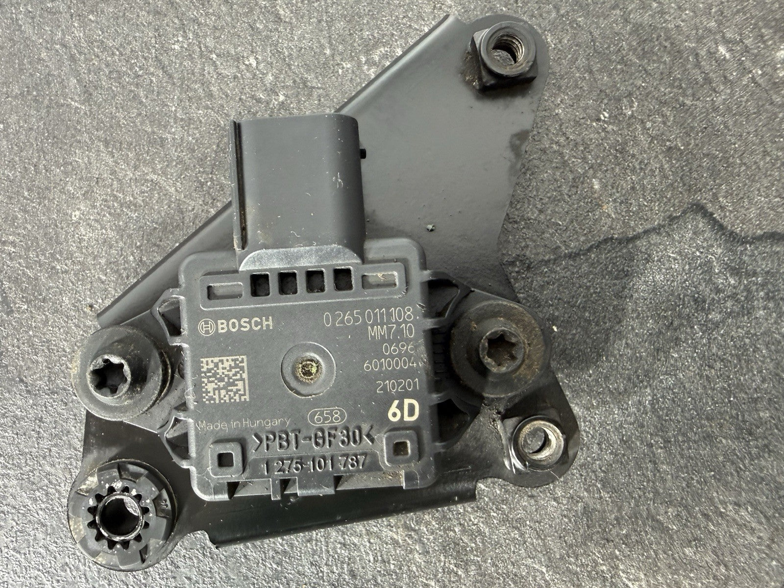 1fcc3fda-7a6c-4c1f-aed7-83bb5a98b9f7