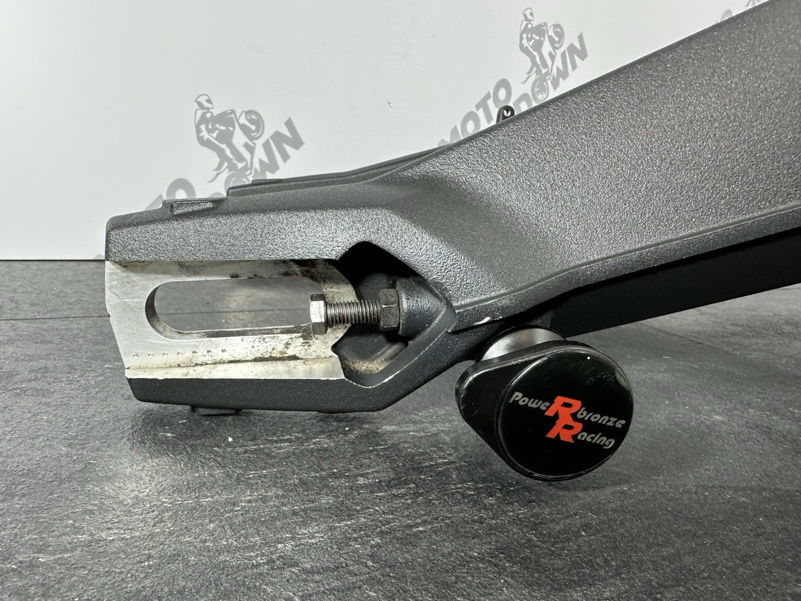 Triumph Street Triple 675 R 2015 Swingarm Swinging Arm 2013-2016 16470 Miles OEM