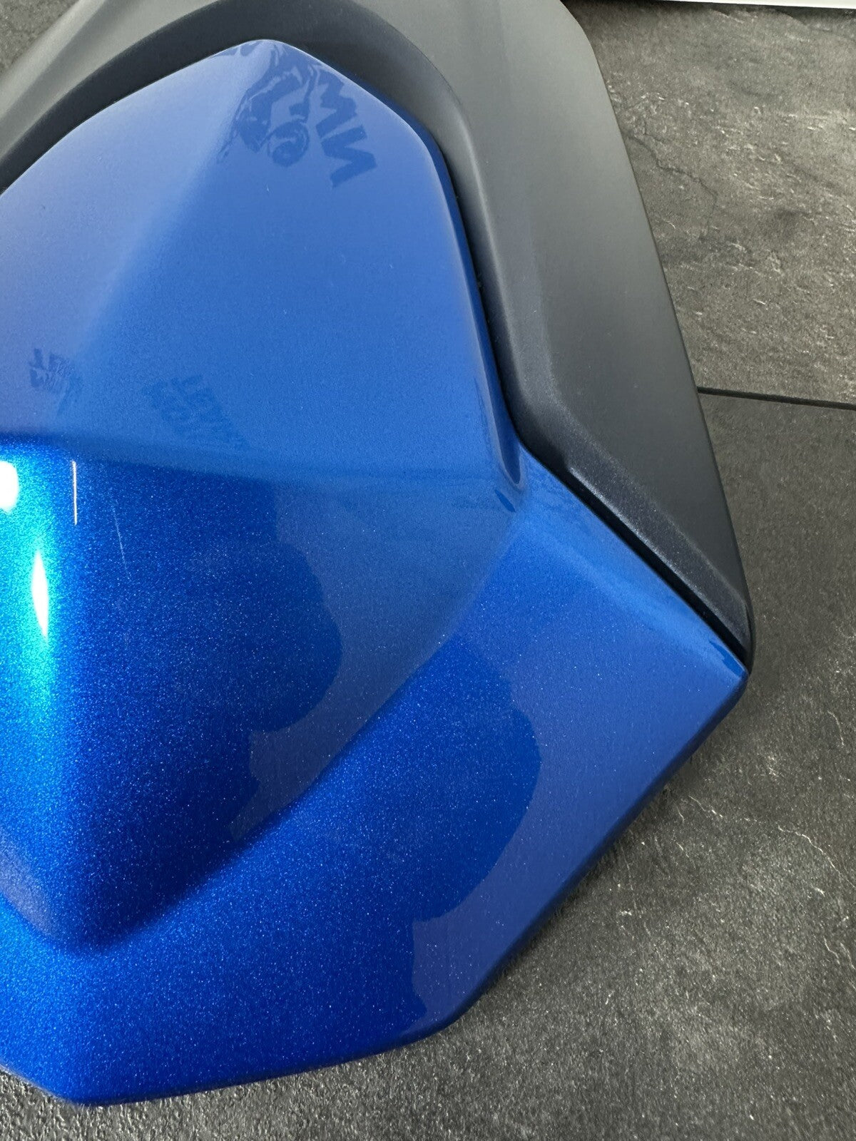 Suzuki GSXR 1000 2014 Pillion Seat Cowl Cover Fairing 22774 Miles 2009-2016 OEM