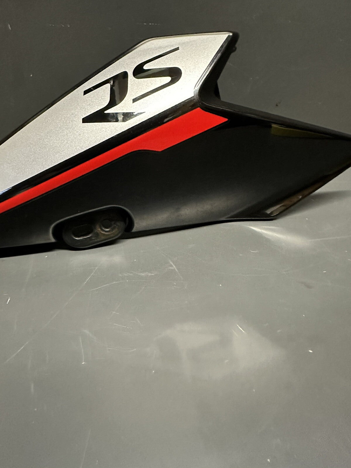 Triumph Street Triple 765 RS front Left upper side trim panel OEM 2017 -T2309049