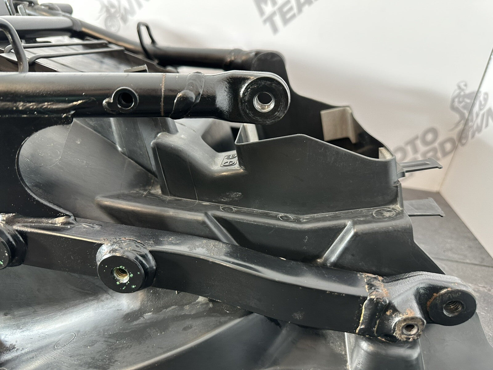 Suzuki GSXR 1300 2016 HAYABUSA Subframe & Undertray Rear Frame 18408 Miles OEM