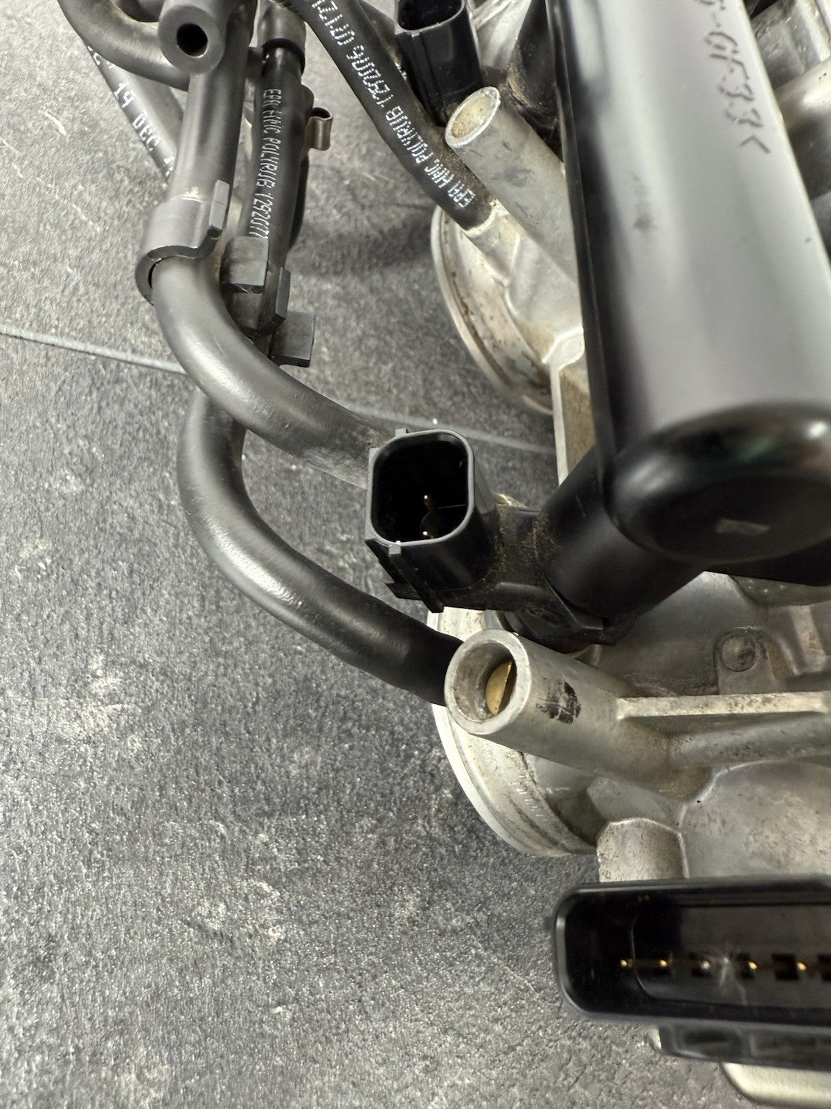 Triumph Street Triple 765 R 2017 Throttle Bodies 18498 Miles 2018-2021 RS OEM