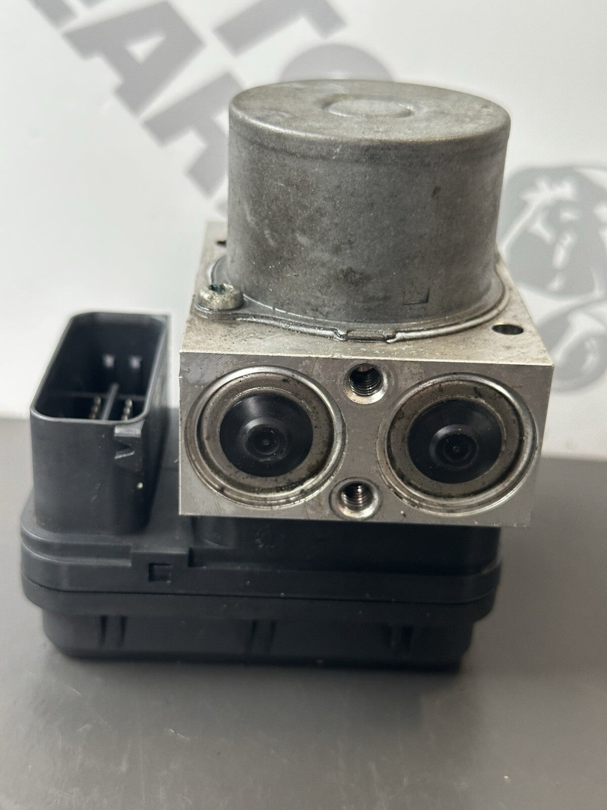 Yamaha MT07 ABS Pump 2014-2017 Yamaha MT-07 ABS pump 2014-2017 OEM