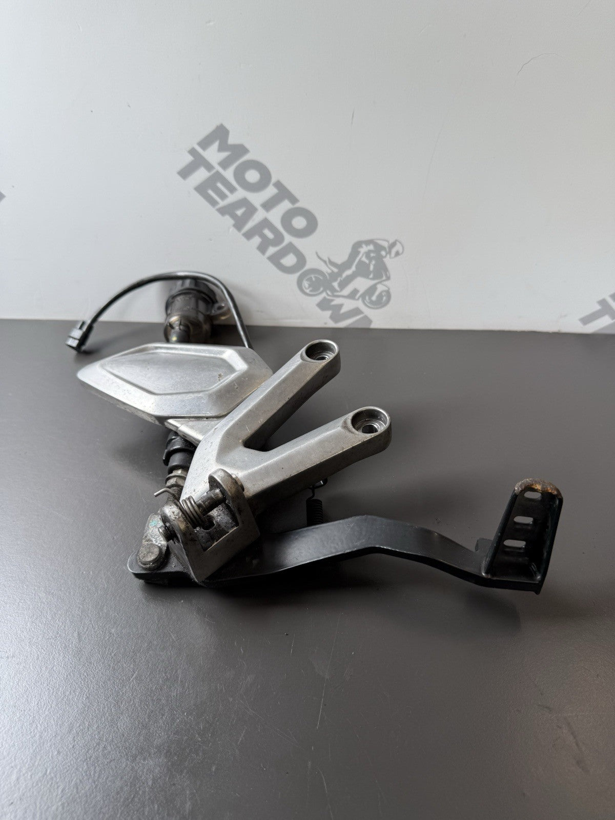 Triumph Trident 660 Right Rearset Footrest Mastercylinder BENT PEDAL 2021-24