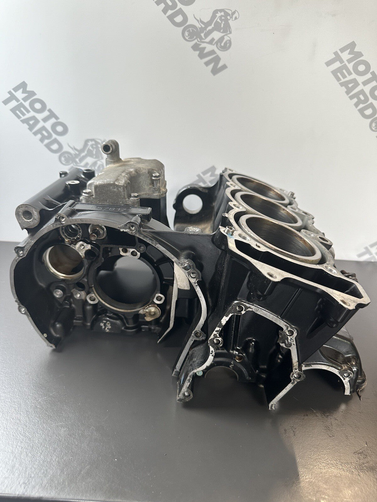 TRIUMPH STREET TRIPLE 675 2013-2016 Upper Crank Case Upper Engine 12,409 Miles