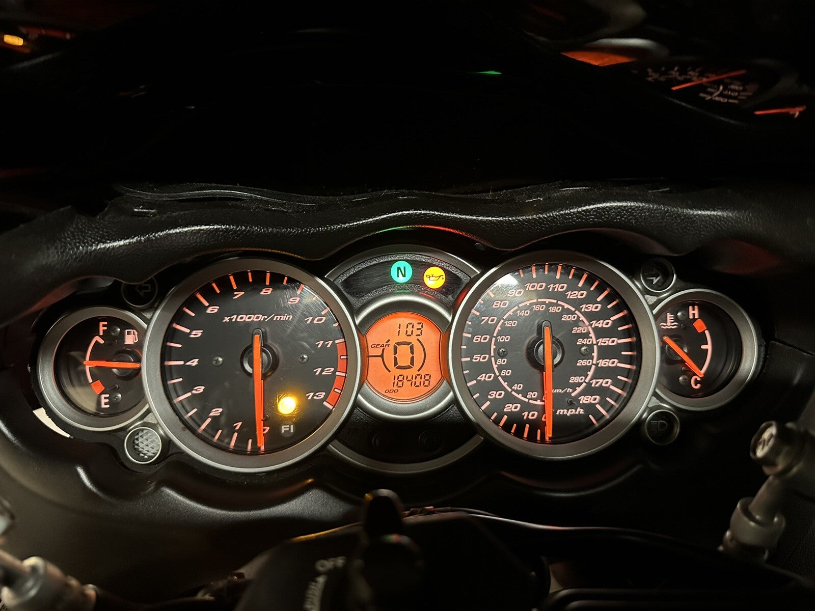 Suzuki GSXR 1300 2016 HAYABUSA Speedo Clocks Speedometer Dash 18408 Miles OEM