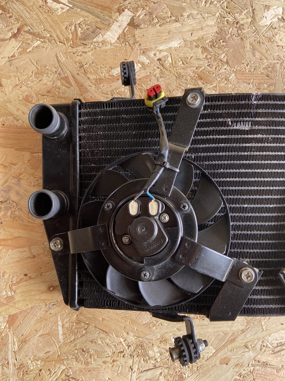 Ducati 1098 radiator + fans 1098 WATER COOLER Radiator And Fans 2007-2009 OEM