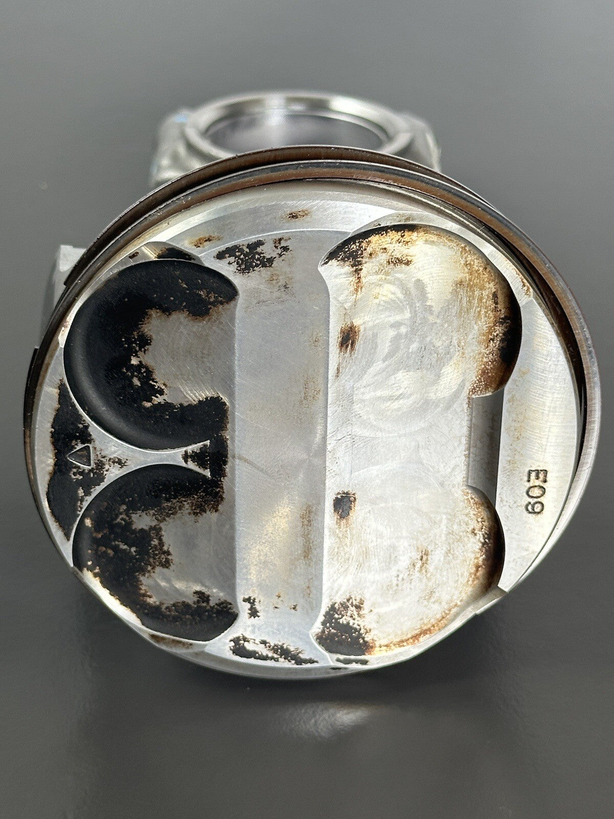 Triumph Speed Triple 1200 RR 2022 pistons READ DESCRIPTION 1200RR Engine Pistons