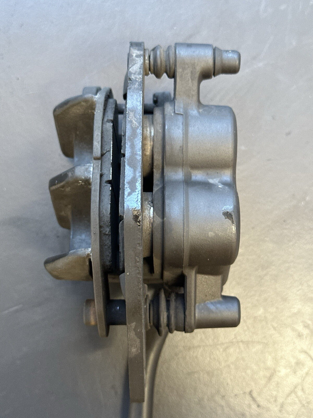 YAMAHA MT-03 FRONT BRAKE CALIPER Yamaha MT03 Front Brake Caliper 2020- OEM