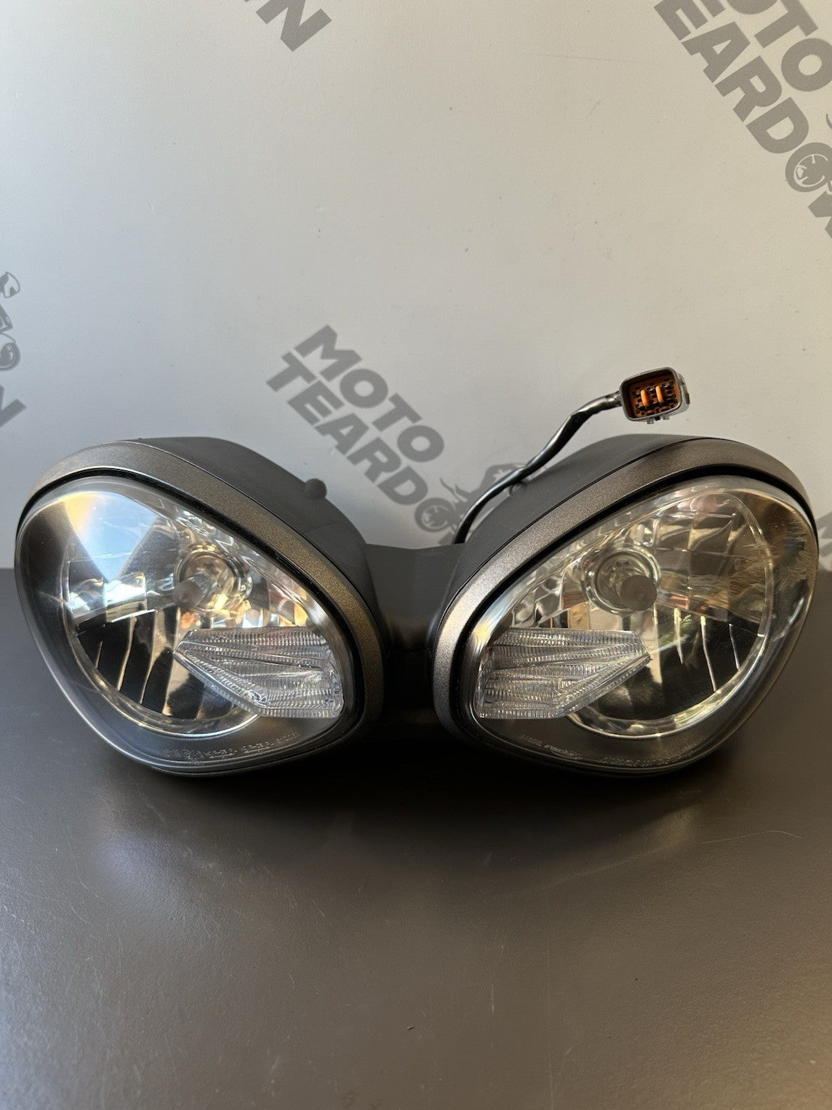 Triumph Street Triple 765R Genuine Headlamp 765 Headlight OEM T2701345 SCUFFED