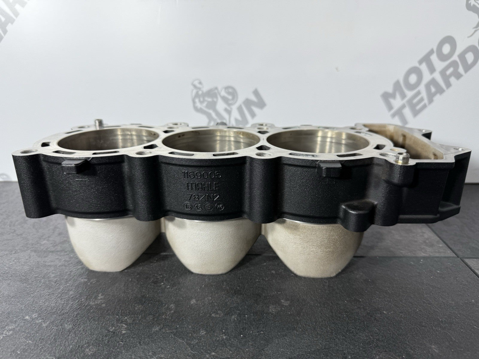 Triumph Street Triple 765 R 2017 Cylinder Block Casing 18498m 2018-2021 OEM
