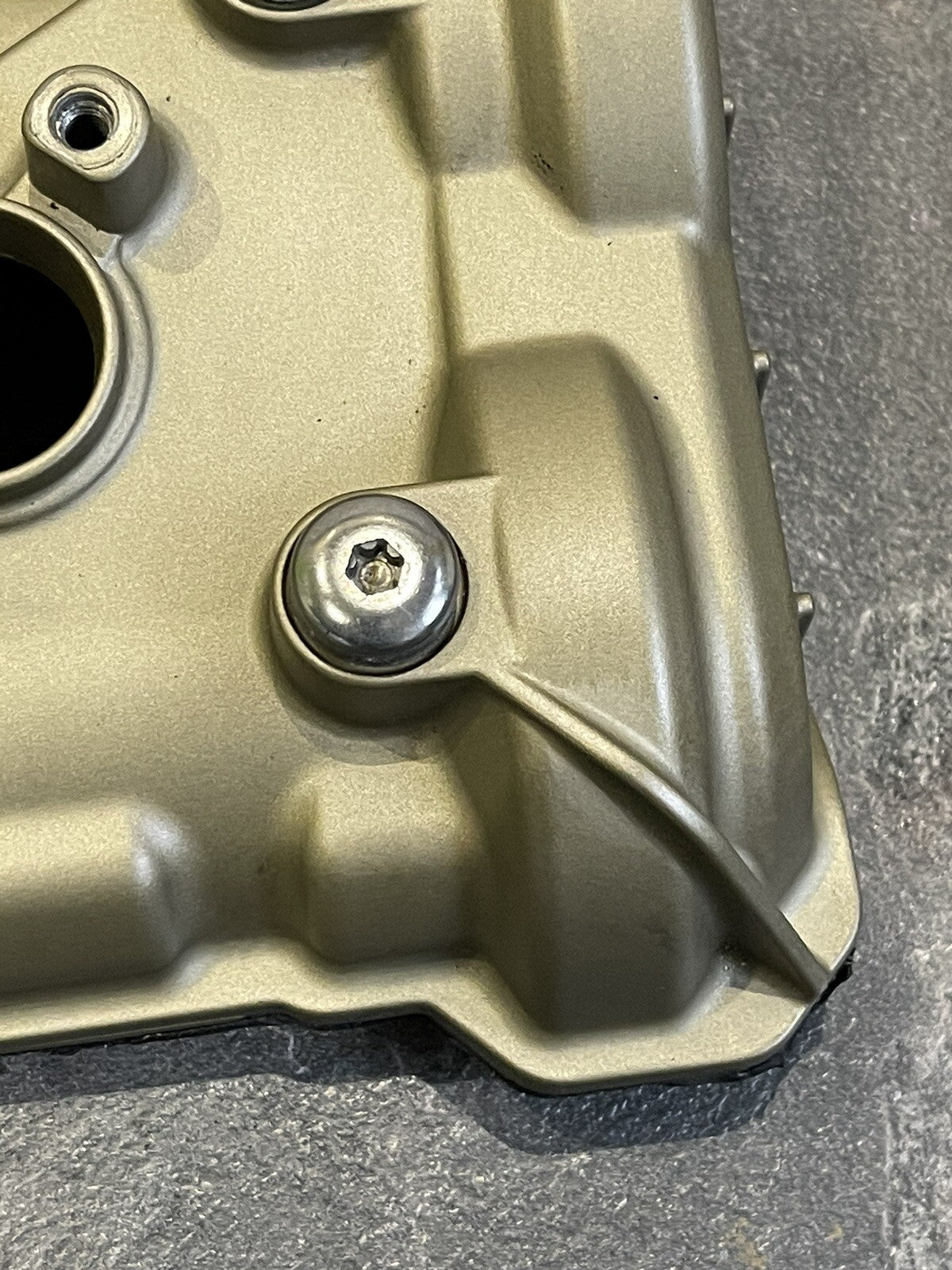 Ducati Panigale V4S V4 2018-2021 Rear Cylinder Head Cover Only 2986 Miles OEM