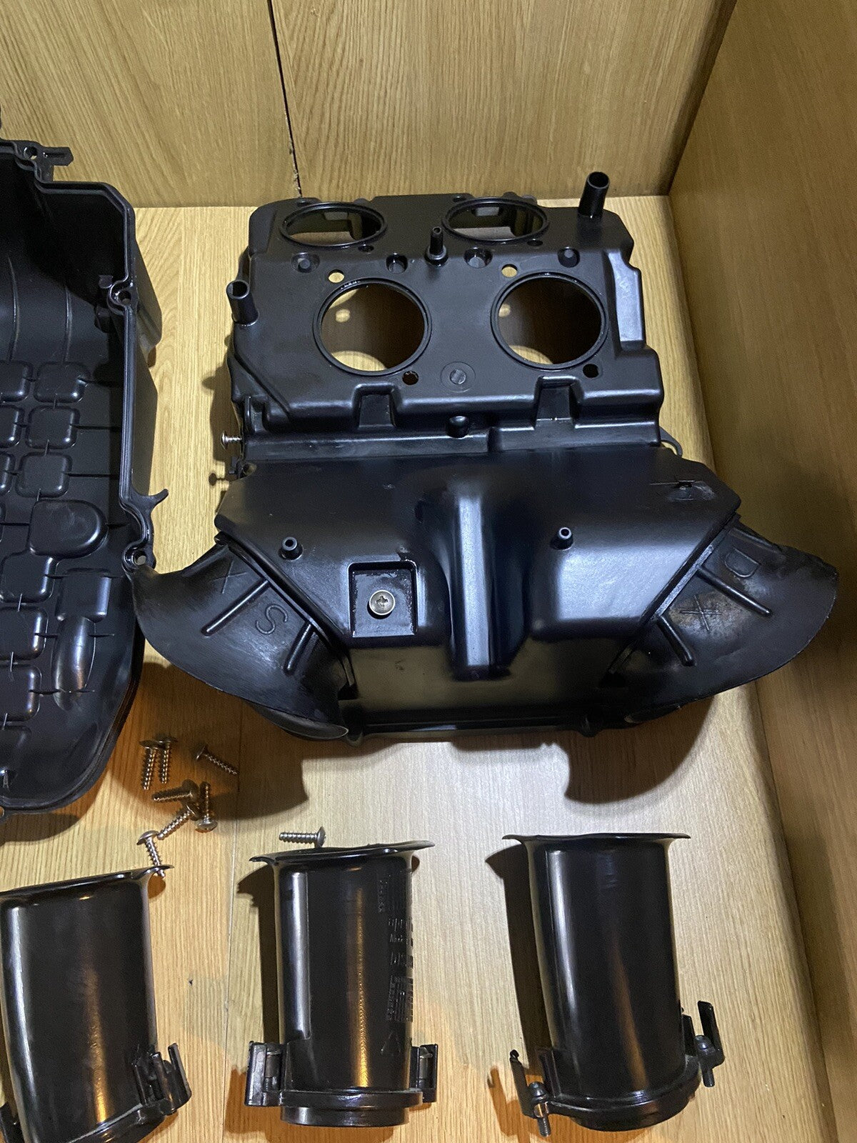 APRILIA TUONO V4 1100 FACTORY AIR BOX, Air Box 2017 OEM Tuono V4 Air Box OEM