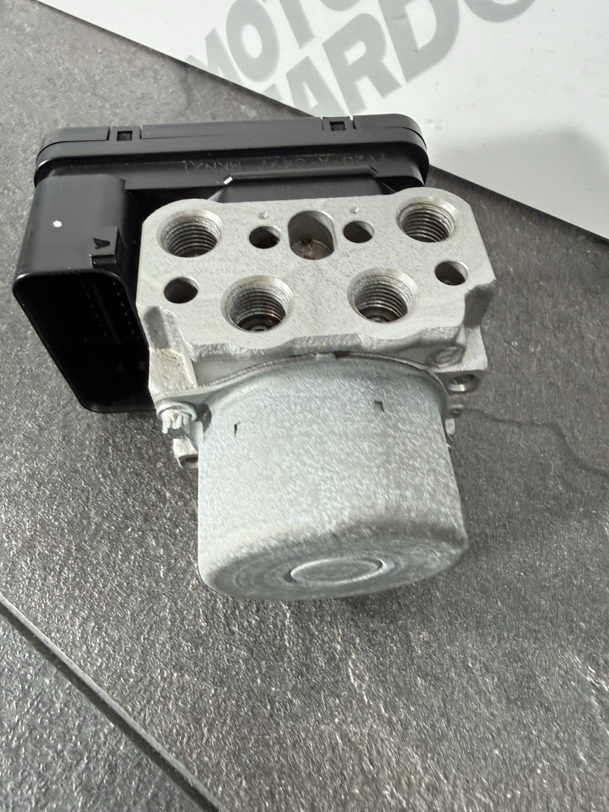 930454a7-7c8c-4f3b-a08c-f64d685392a6