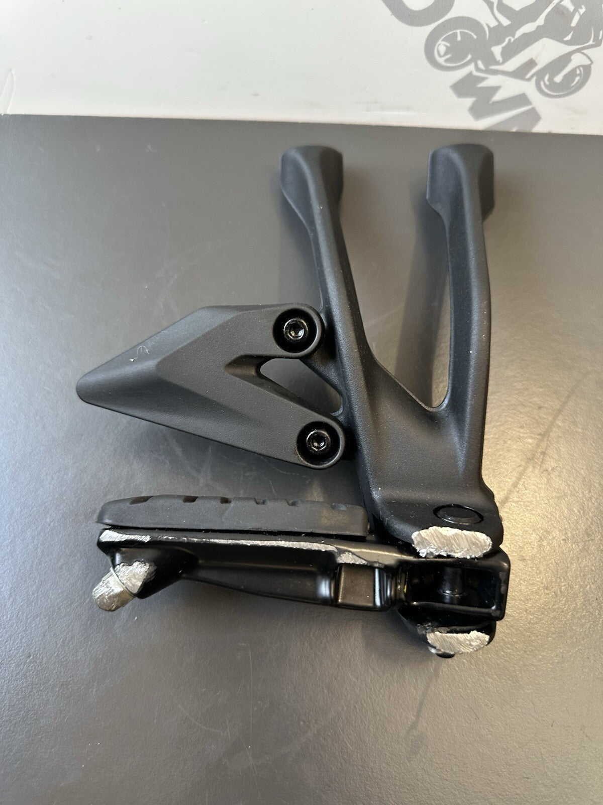 KTM 125 DUKE RIGHT PILLION FOOT REST RT Pillion Foot Rest Right Foot hanger OEM