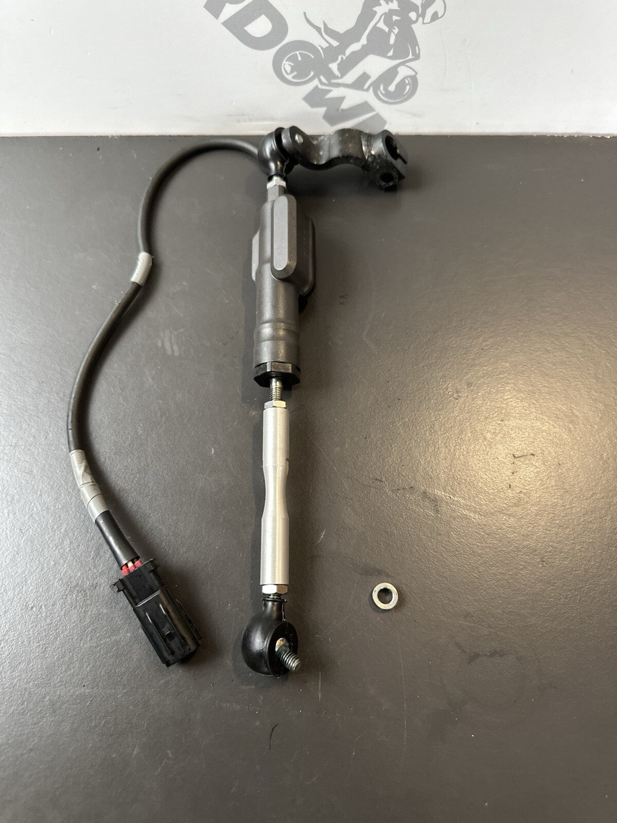 YAMAHA MT-09 SP Gear Shifter - B7N824800000 Yamaha MT09 SP Quickshifter OEM 2022