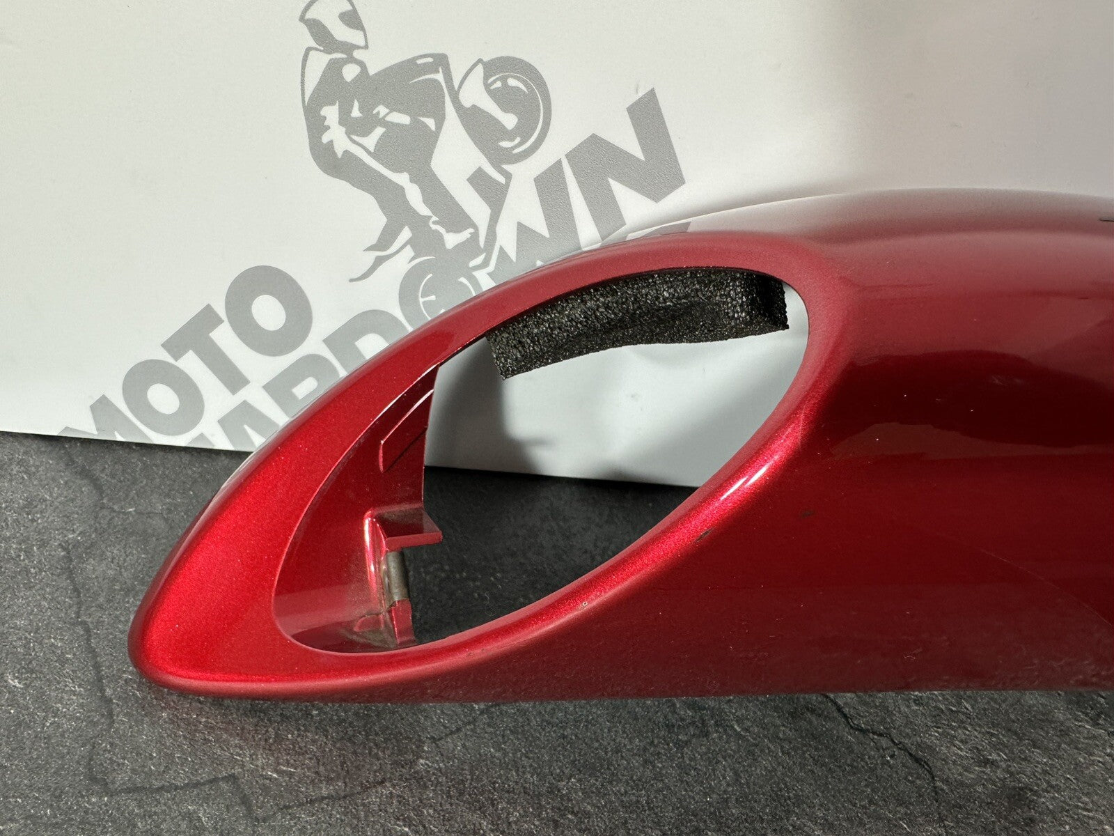Suzuki GSXR 1300 2016 HAYABUSA Rear Right Frame Cover Side Cowl 18408 Miles OEM