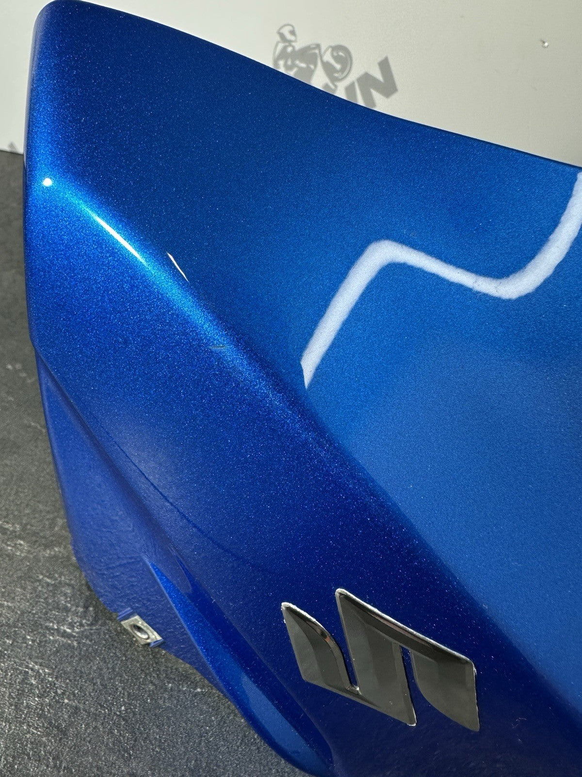 Suzuki GSXR 1000 2014 Fuel Tank Front Cover Fairing 22774 Miles 2009-2016 OEM