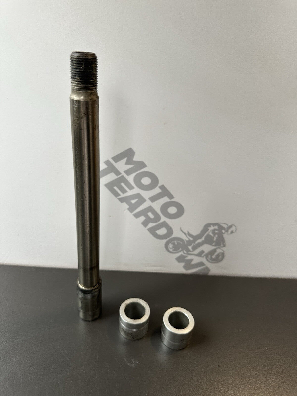 TRIUMPH STREET TRIPLE 765S 765RS 765 FRONT WHEEL SPINDLE FRONT AXLE 2017-2019