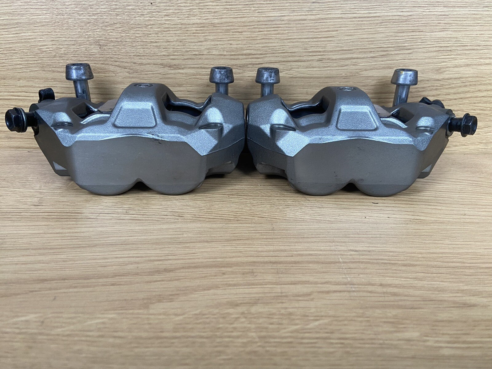 Triumph Street Triple 765 RS BREMBO FRONT BRAKE CALIPERS Brembo Monobloc M50 OEM