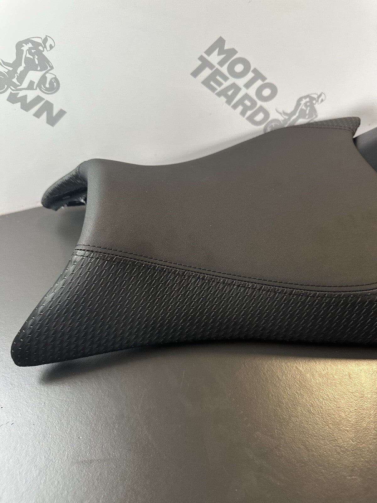 KTM 125 DUKE Seat KTM 125 DUKE Riders Seat 96007040000 OEM 51 Miles