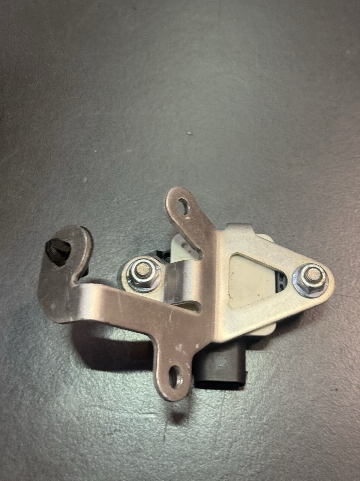 dc9a1ac4-1ded-4112-98a2-9178a2f7da25