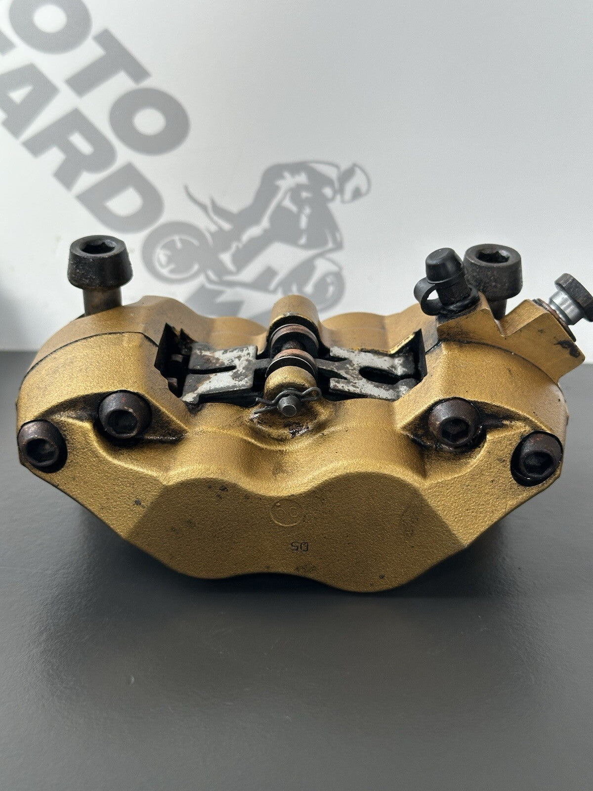 TRIUMPH STREET TRIPLE 675R 675 FRONT BRAKE CALIPER SET NISSIN FRONT BRAKES OEM