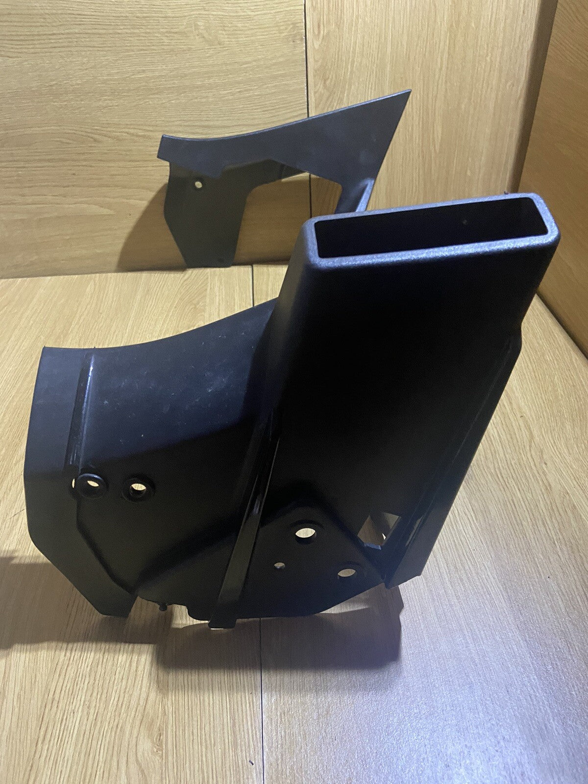 Aprilia Tuono V4 1100 Radiator Fairing Cowl Frame 2017 RSV4 Radiator Fairing