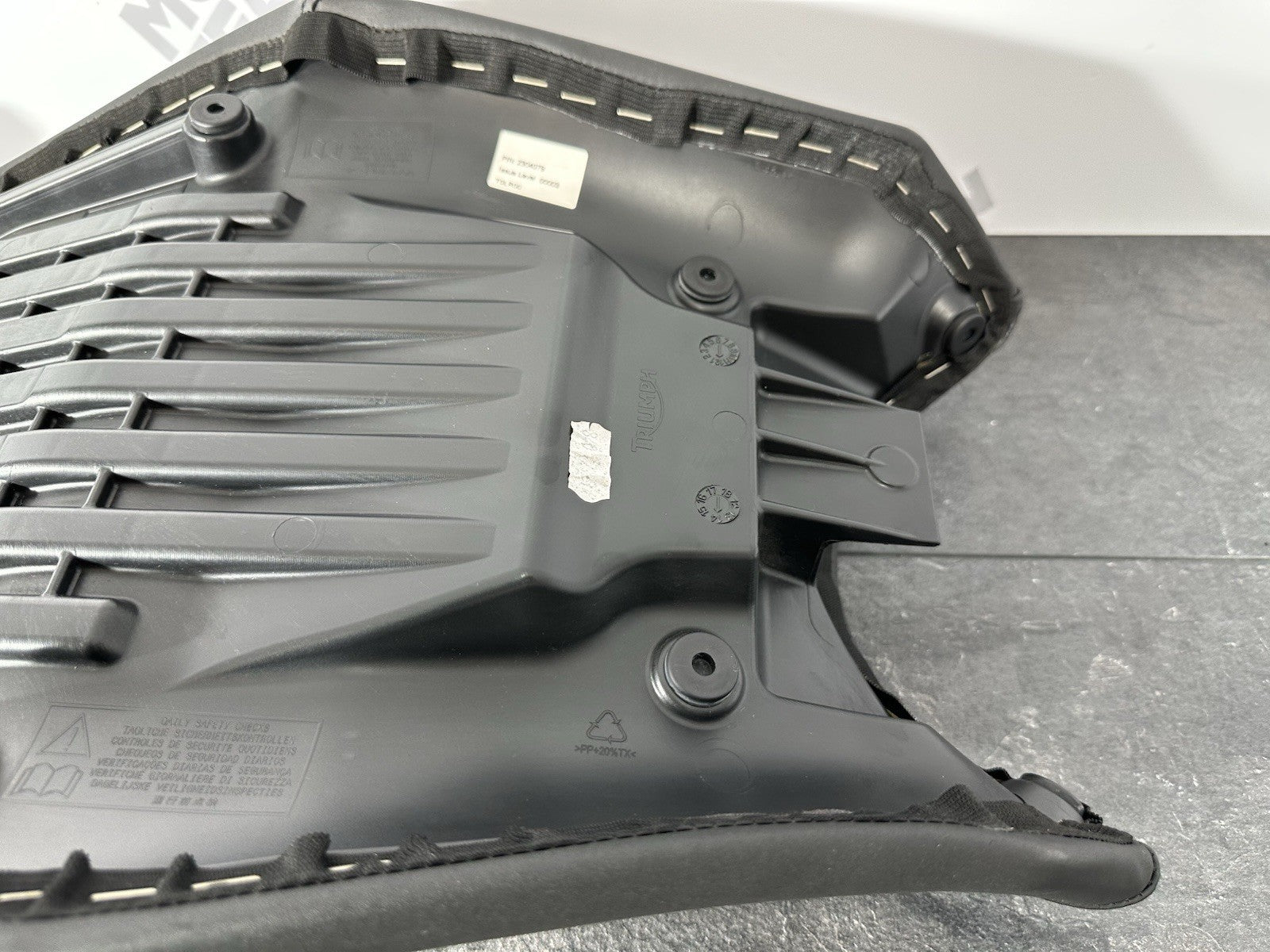 Triumph Street Triple 675 R 2015 Seat Riders Pillion Seat 2016 16470 Miles OEM