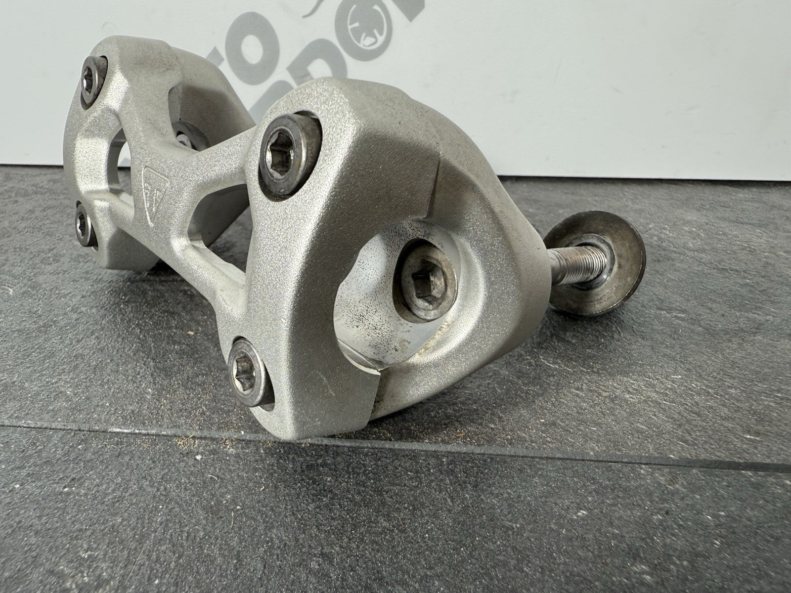 Triumph Street Triple 765 RS 2021 Handlebar Risers Clamp 21650 Miles 2020-2022