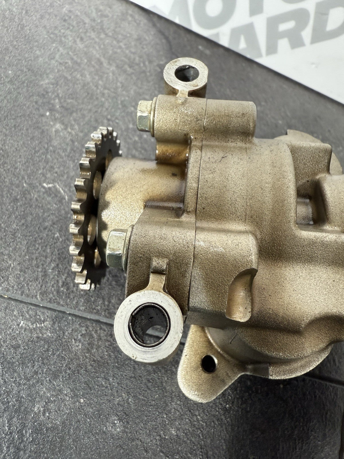 Triumph Street Triple 765 R 2017 Oil Pump Assembly 18498m 2018-2021 OEM