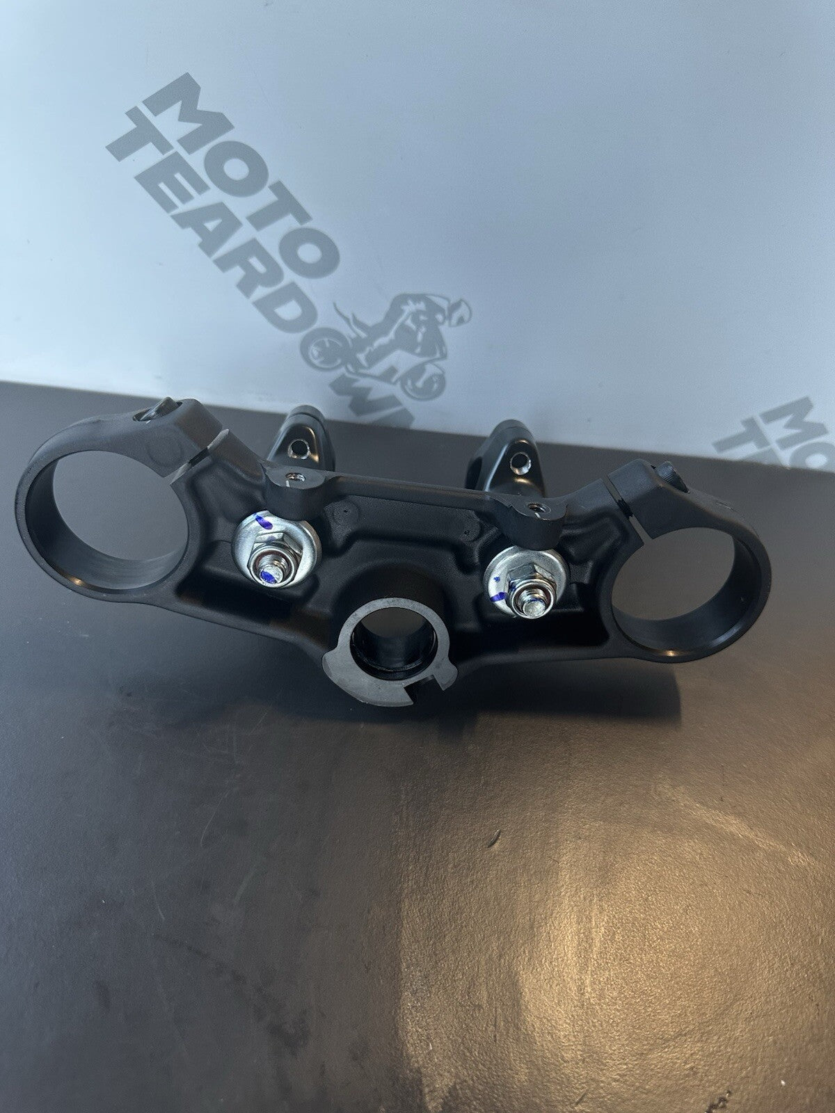 KTM 125 Duke top yoke Top Clamp Upper Yoke Upper Clamp 2024- Only 51 Miles OEM