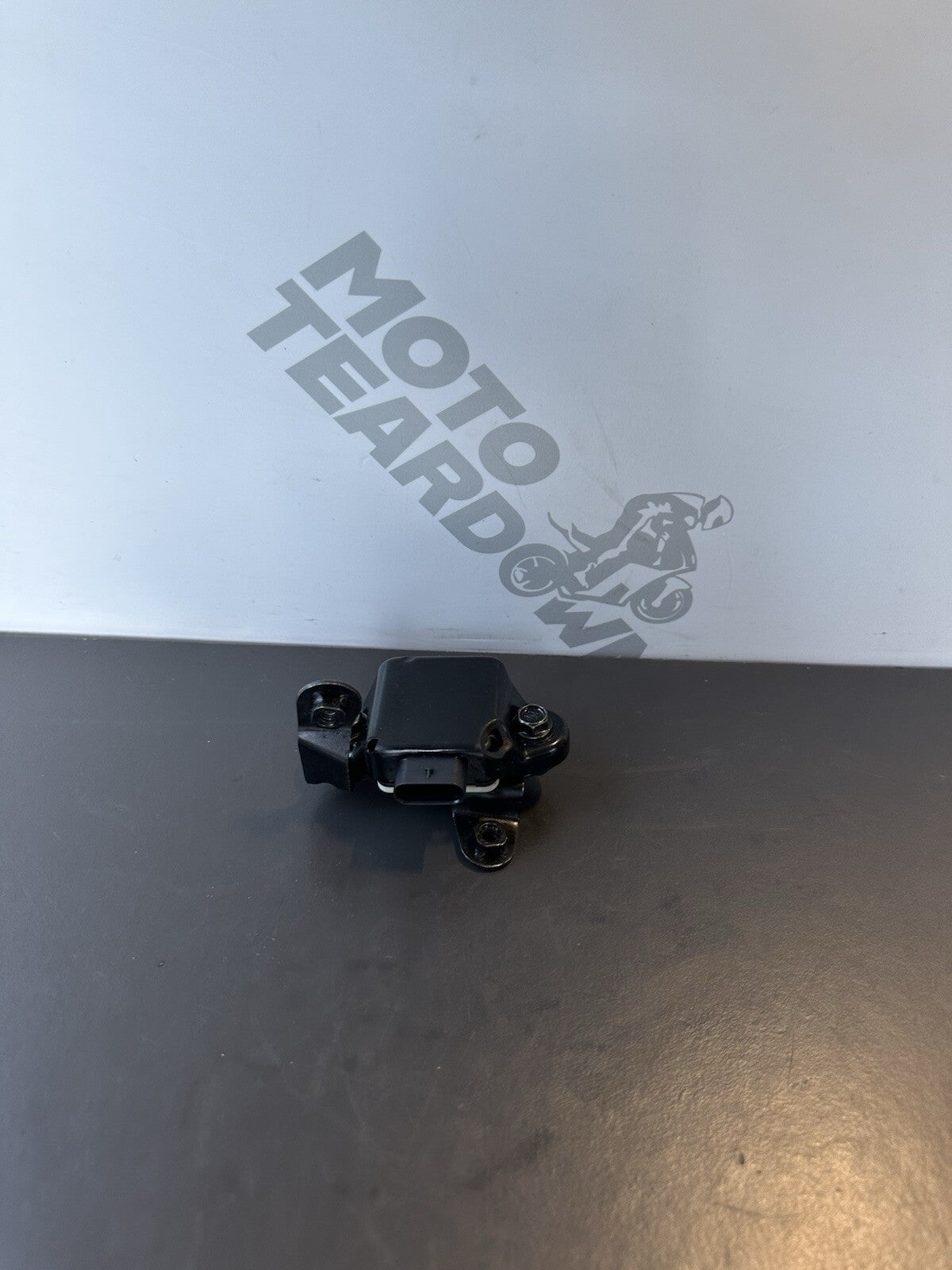 KTM 125 Duke 2024 tilt sensor 2024 - 2025 KTM 125 DUKE Bosch Sensor 0265011097