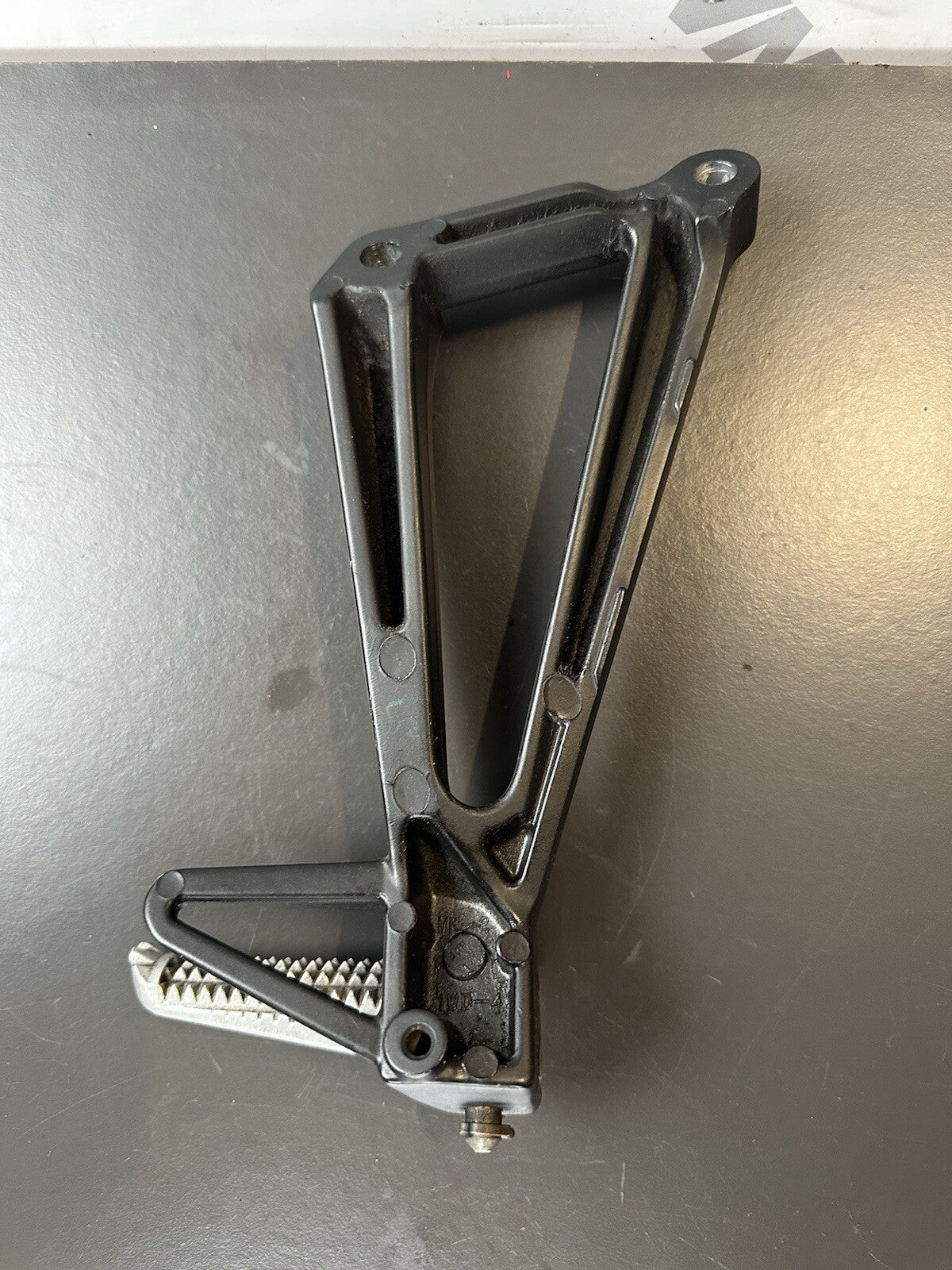 YAMAHA MT-03 Left Rear Foot Hanger YAMAHA MT03 Left Pillion Hanger LT Foot OEM