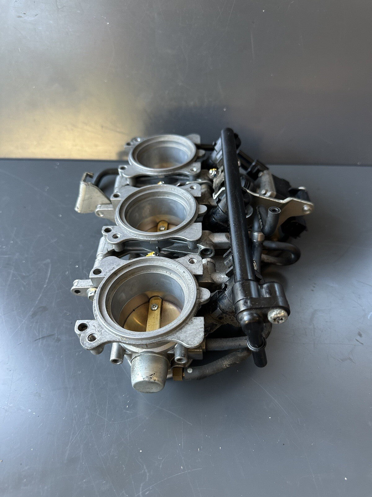 Triumph Daytona 675R Throttle Bodies OEM Daytona 675R Throttle Bodies OEM 2011