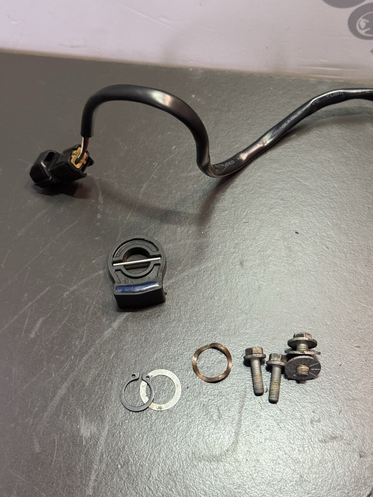 6ab4ff23-c8b6-4406-8293-f9d2cf3a0452