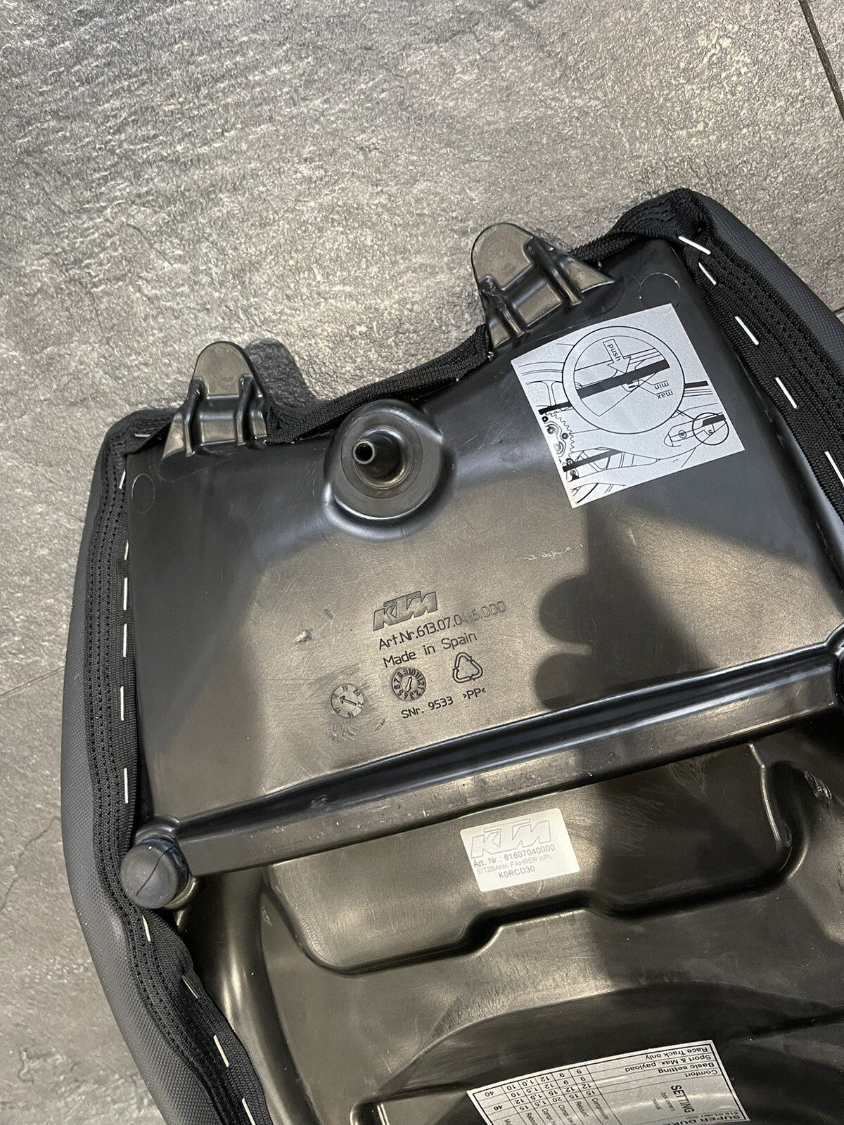 KTM Superduke R 1290 2018 2019 Riders Seat Saddle Only 8115 Miles OEM