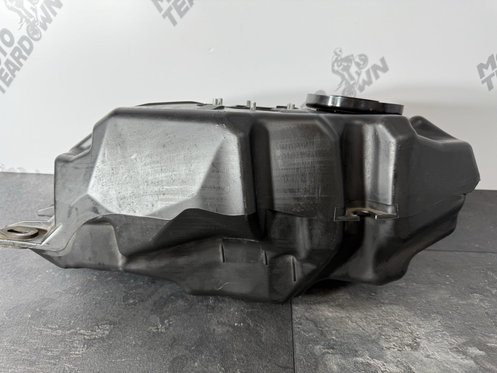 Yamaha YZF R125 R 125 2014 Fuel Tank Petrol Tank 26983 Miles 2008-2018 OEM