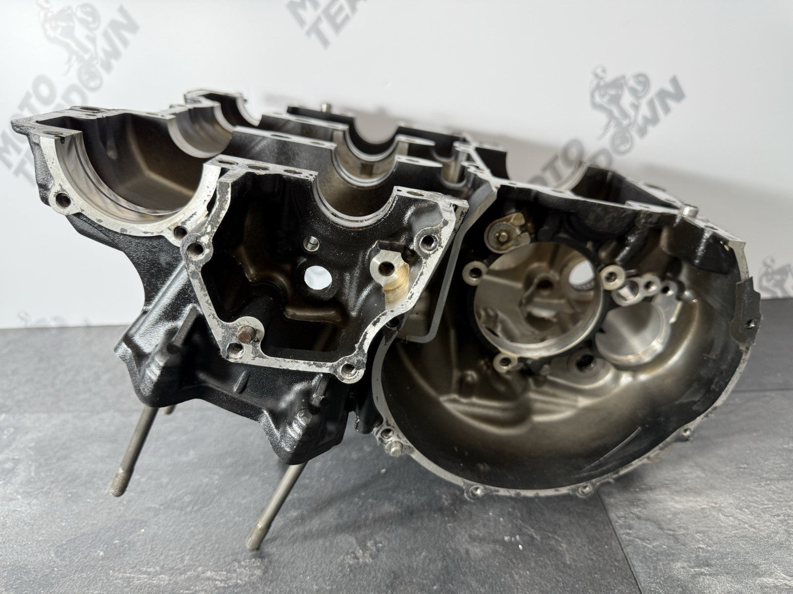 Triumph Street Triple 765 R 2017 Crank Cases Engine Blocks 18498m 2018-2021 OEM