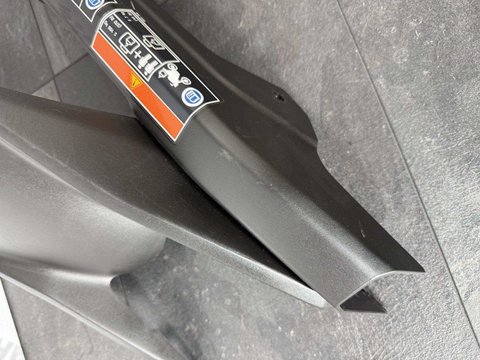 a8638192-dd2e-49d8-9331-fcb2d821dd07