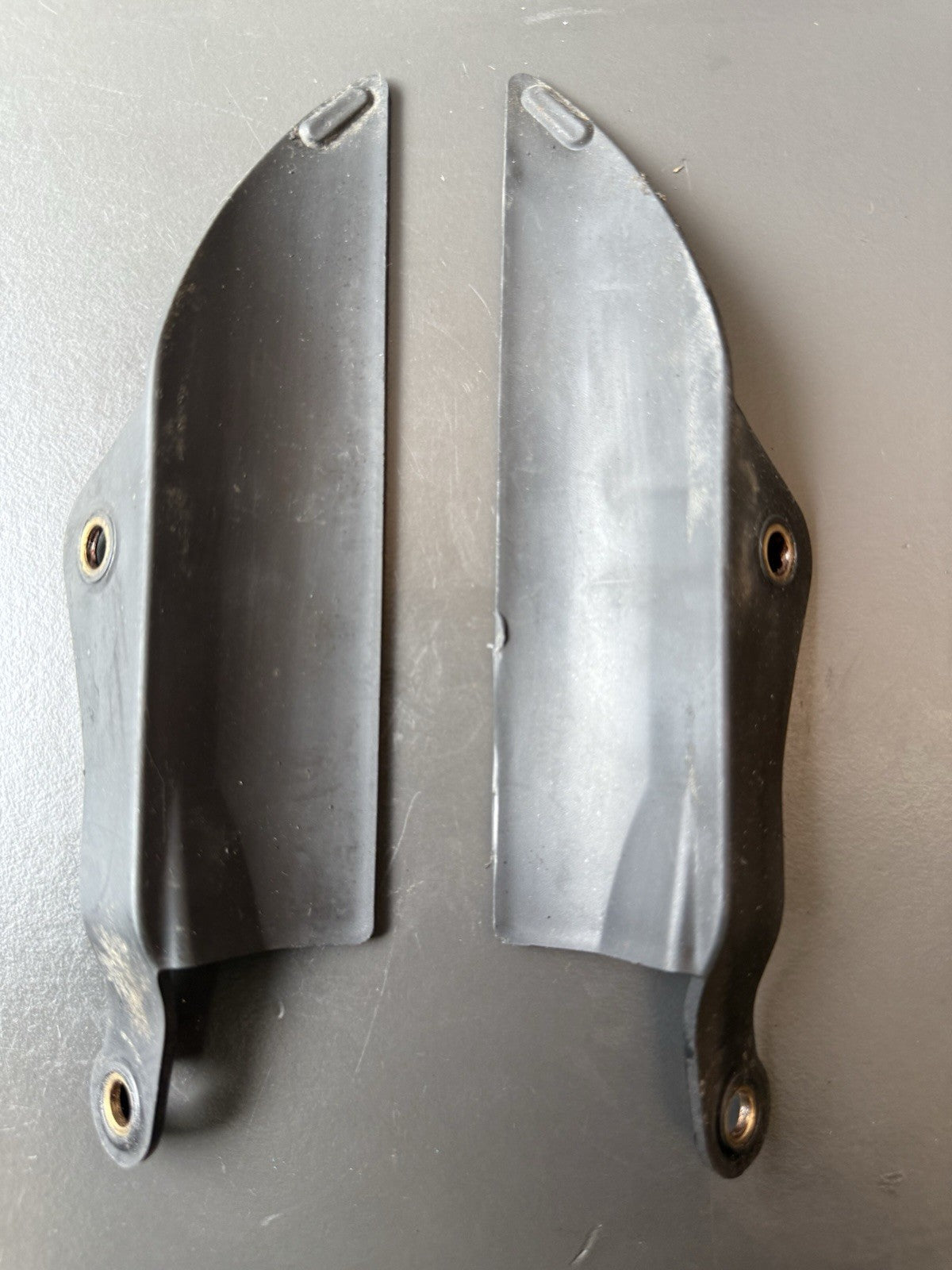 Triumph Street Triple 675 675R Front Forks Mudguard Trims Fairings T2307558 557