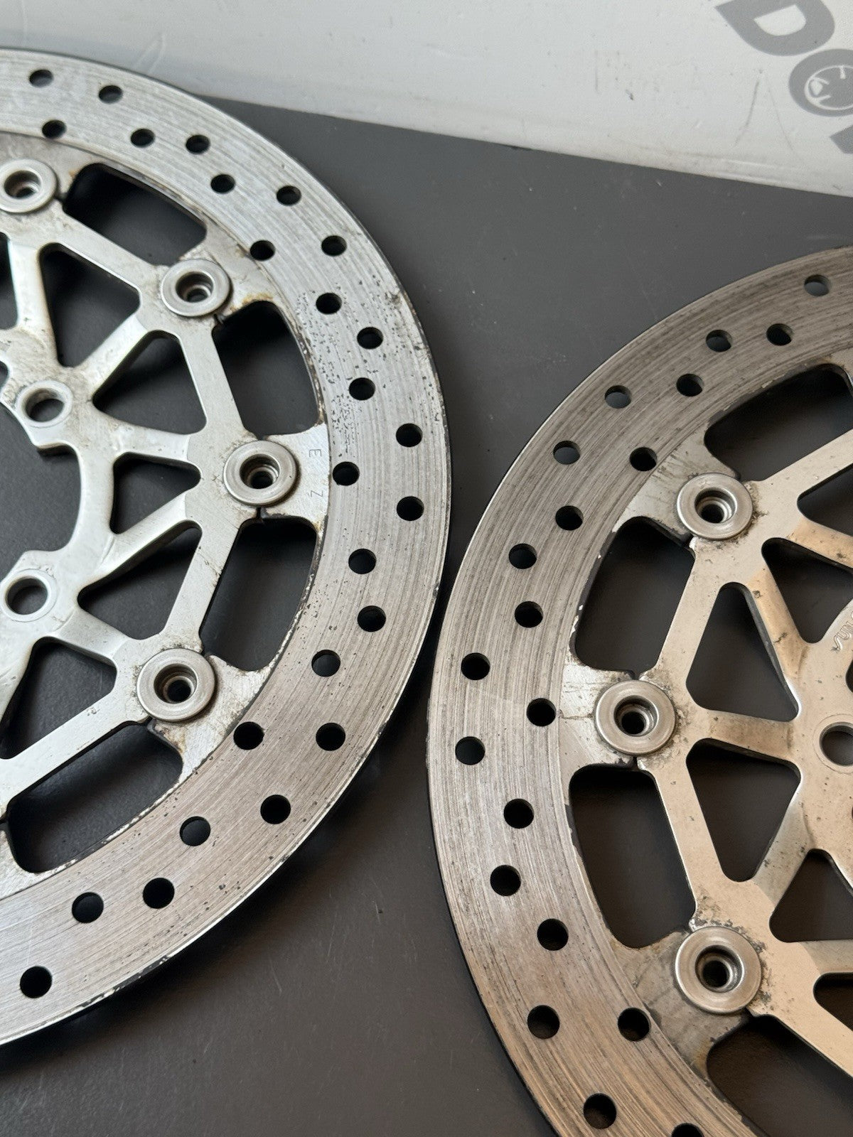 Triumph Street Triple 675R Sunstar Front Brake Discs 675R Front Brake Discs 2010